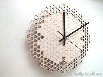 تصویر 3 از خرید و فروش ساعت دیواری شش ضلعی با شرایط فوق العاده